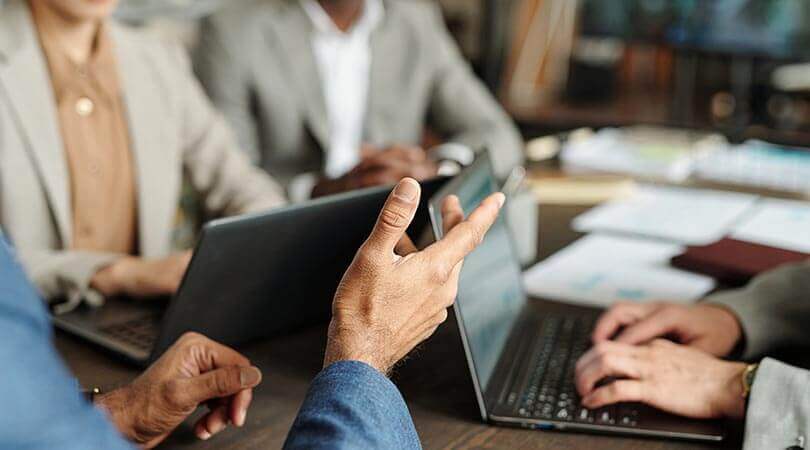 Governance in project portfolio management